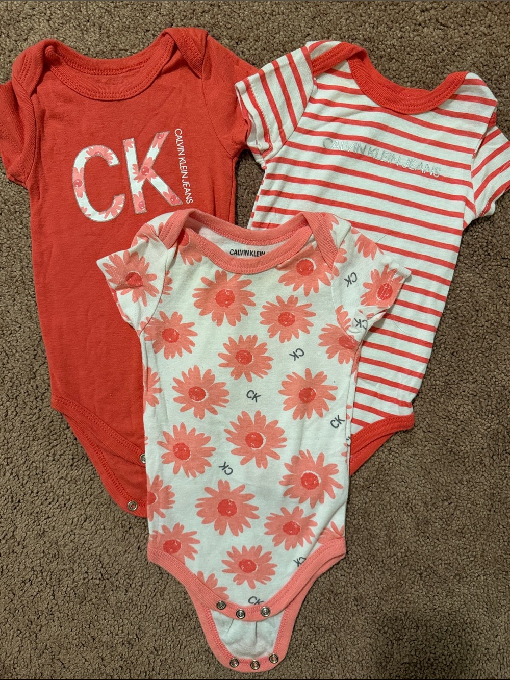 Calvin Klein Girls 6-9 month set